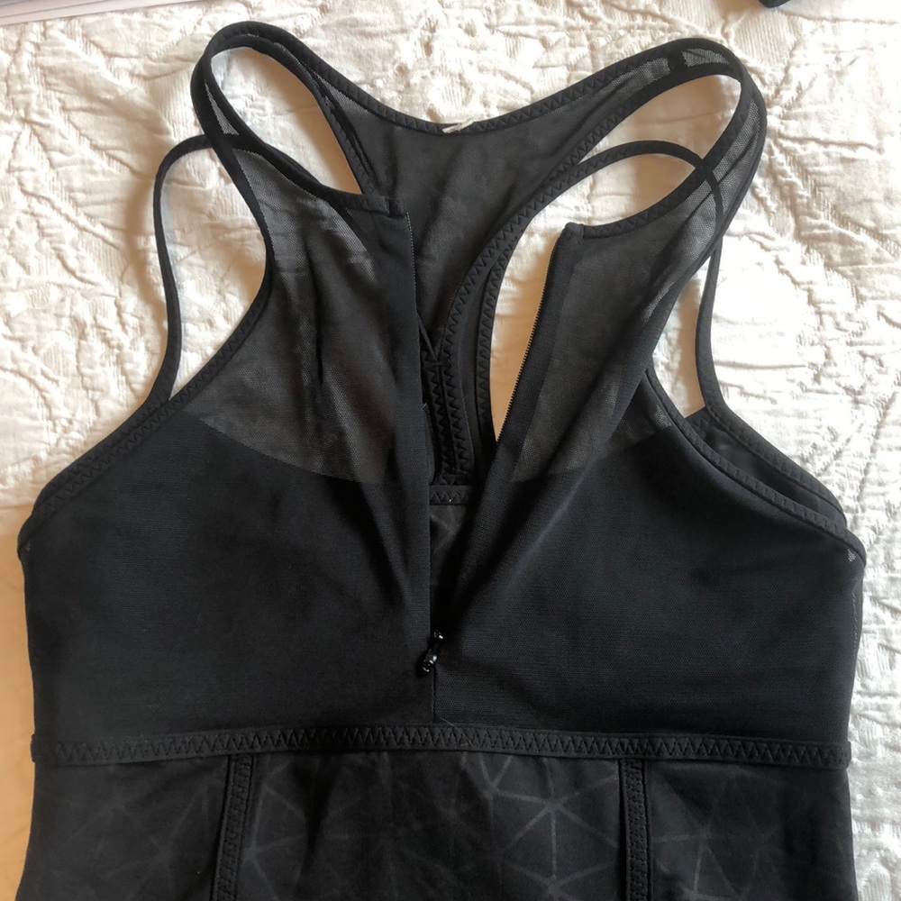 Lululemon Black Zip Tank | Size 6